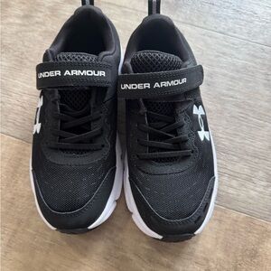 Under Armour Kids Black and White Sneakers